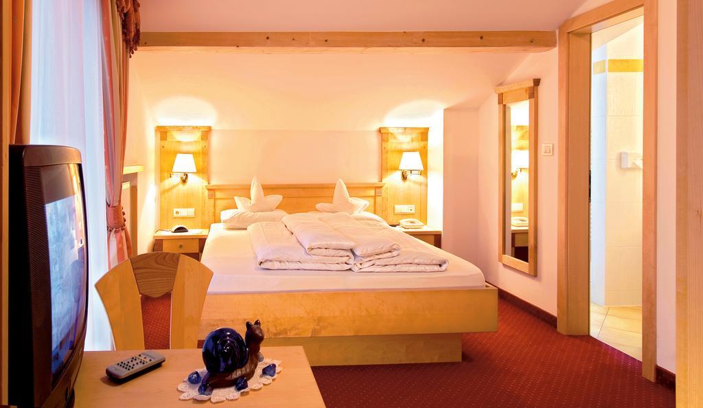 Family Hotel Gutenberg Шена Екстер'єр фото