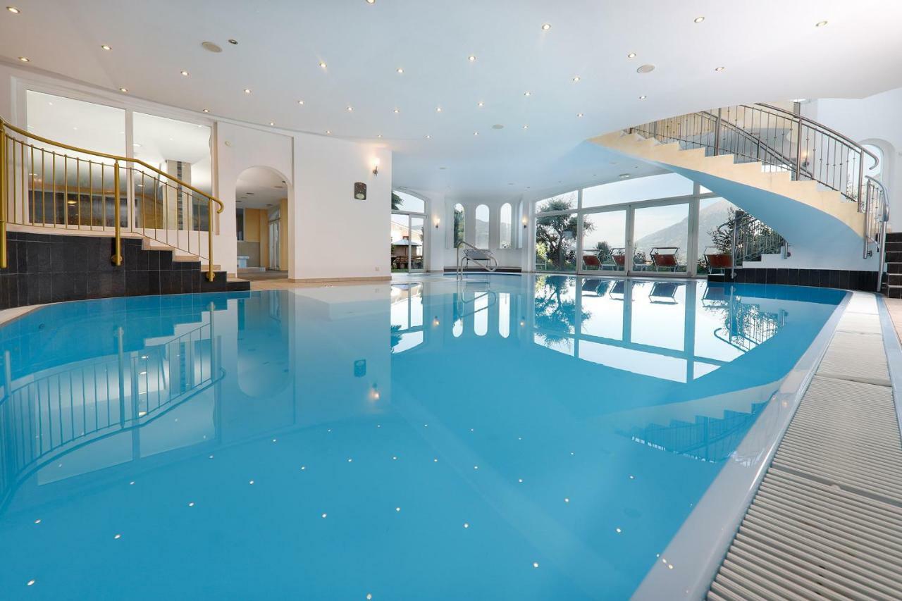 Family Hotel Gutenberg Шена Екстер'єр фото